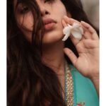 Dushara Vijayan Instagram – Shot by the super talented : @soozanapvan 
Label : @eclectic.by.zafrun 
Co-ordination : @drinkteaandread 
Hair : @puii_c_ammy 
Make up : @salomirdiamond

www.dusharaofficial.com
#dusharaofficial

#actor #actress #model #indianmodel #indianactor #indianactress #fashion #design #photoshoot #indian #southindian #stylist #makeup #artist #fashionmodel #style #modeling The Leela Palace Chennai