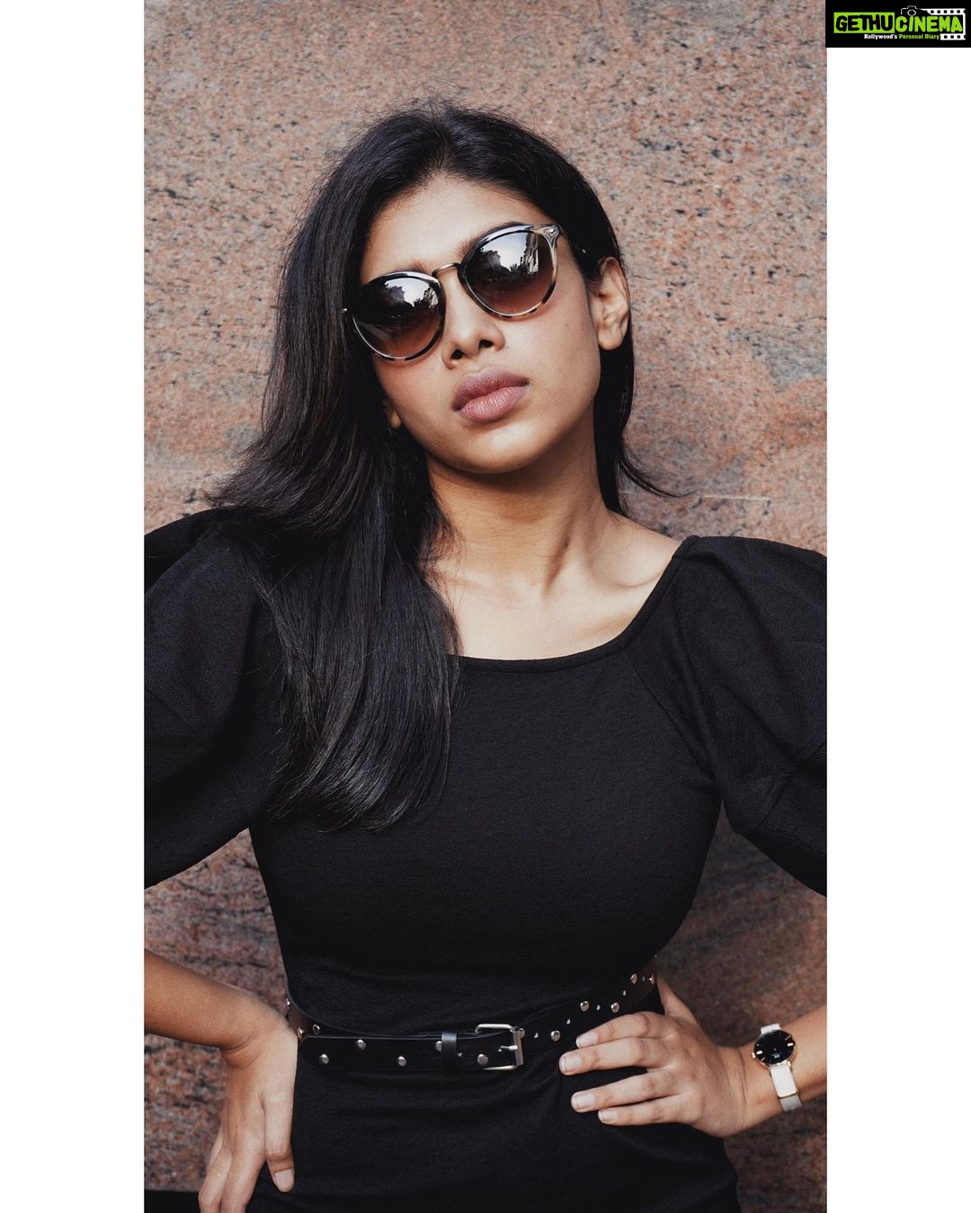 Dushara Vijayan Instagram - Shot by : @karthiksippy www.dusharaofficial.com #dusharaofficial #actor #actress #model #indianmodel #indianactor #indianactress #fashion #design #photoshoot #indian #southindian #stylist #makeup #artist #fashionmodel #style #modeling #anbullaghilli Chennai, India