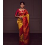 Dushara Vijayan Instagram - Shot by : @parvathamsuhasphotography Photography assistance : @selva__pradeep @vickasraja @shankar_daksha Saree : @pashudh Blouse : @studio149 Jewellery : @rajatamaya Makeup : @salomirdiamond Makeup assistance : @nadishathomasofficial Hair : @puii_c_ammy Hair assistance : la chui Draping : @puii_c_ammy Styling : @dushara_vijayan www.dusharaofficial.com #dusharaofficial #actor #actress #model #indianmodel #indianactor #indianactress #fashion #design #photoshoot #indian #southindian #stylist #makeup #artist #fashionmodel #style #modeling Chennai, India