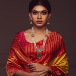 Dushara Vijayan Instagram – Shot by : @parvathamsuhasphotography 
Photography assistance : @selva__pradeep @vickasraja @shankar_daksha
Saree : @pashudh 
Blouse : @studio149 
Jewellery : @rajatamaya 
Makeup : @salomirdiamond 
Makeup assistance : @nadishathomasofficial 
Hair : @puii_c_ammy 
Hair assistance : la chui 
Draping : @puii_c_ammy 
Styling : @dushara_vijayan

www.dusharaofficial.com
#dusharaofficial

#actor #actress #model #indianmodel #indianactor #indianactress #fashion #design #photoshoot #indian #southindian #stylist #makeup #artist #fashionmodel #style #modeling Chennai, India