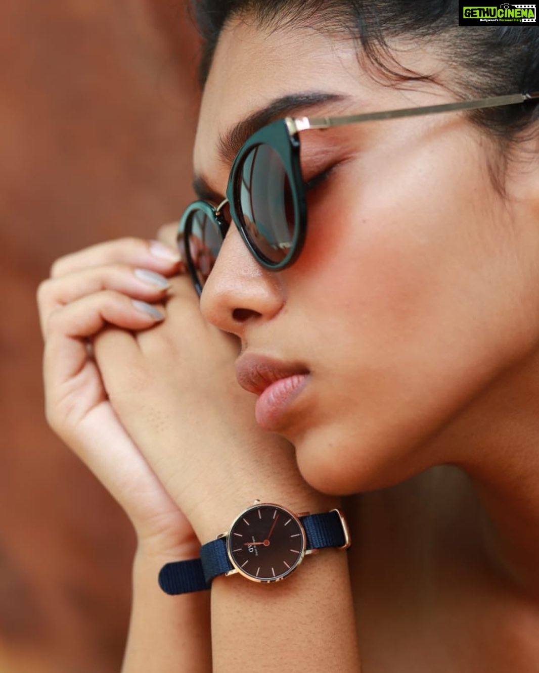Dushara Vijayan Instagram - This season's Cricket World Cup,also includes an exciting series from @danielwellington with their Cricket Blue Bayswater Watch Collection! Grab them using my special Promo code from their website,offer does not stand for long! Get your hands on them soon! Promo Code: DWXDUSHARA #danielwellington #dwxcricket #ourmomentisnow