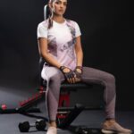 Esha Deol Instagram - Make strength a state of mind. Elevate your training and push yourself past your comfort zone. Because once you push, progress will follow. Helping me in my progress is my performance focused brand @engn.in! #OwnYourGame #tuesdaymotivation #ActiveWear #WomensFitness #HealthyLifestyle #WomensWear #WomensHealth #Strength #Consistency #stayfit