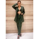 Eshanya Maheshwari Instagram – Pick your poison 🧪😉

Outfit designed by my talented mom @maheswariswati 💚

#classy #sassy #ootd #fashionista #styleblogger #esshanyamaheshwari #esshanya #fashionblogger Delhi, India