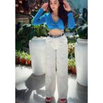 Eshanya Maheshwari Instagram – She is about that pepper, 
that blue cheese 💙

Thanks to my dearest @bhavikamaheshwari10 for such great pictures ❤️

#airportlook #ootd #travelfashion #esshanyamaheshwari #esshanya Delhi, India