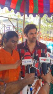 Ganesh Venkatraman Instagram - A SMALL shop it maybe but a BIG step for the Transgender Community !  I Had such an amazing time inaugrating this juice shop run by Madhuri and her Team. 'Project dignity' aims to empower transgender women by making them entrepreneurs and self made ❤️ As a society true inclusiveness is only possible when everyone gets equal opportunity.. so this is definetly a step in the right direction 👍👍 Thank u @apsara_official for being the 'wind beneath their wings'. So happy to see Madhuri and Team start on their entrepreneurial journey....  cheers to NEW BEGINNINGS 🍻  #bethechange