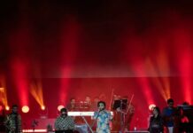 Haricharan Instagram - Some beautiful Captures from the @itsyuvan show at the @expo2020dubai Last Sunday. It was Unreal to perform with the Man himself after so many years. His Vibe is Infectious. The Crowd at the concert was just amazing. Shot by @stuwilliamsonphotography❤️ This was when we performed the Latest hit #meherzylaa from #Maanadu . #yuvan #haricharan #yuvanism #expodubai #Tamil #btos