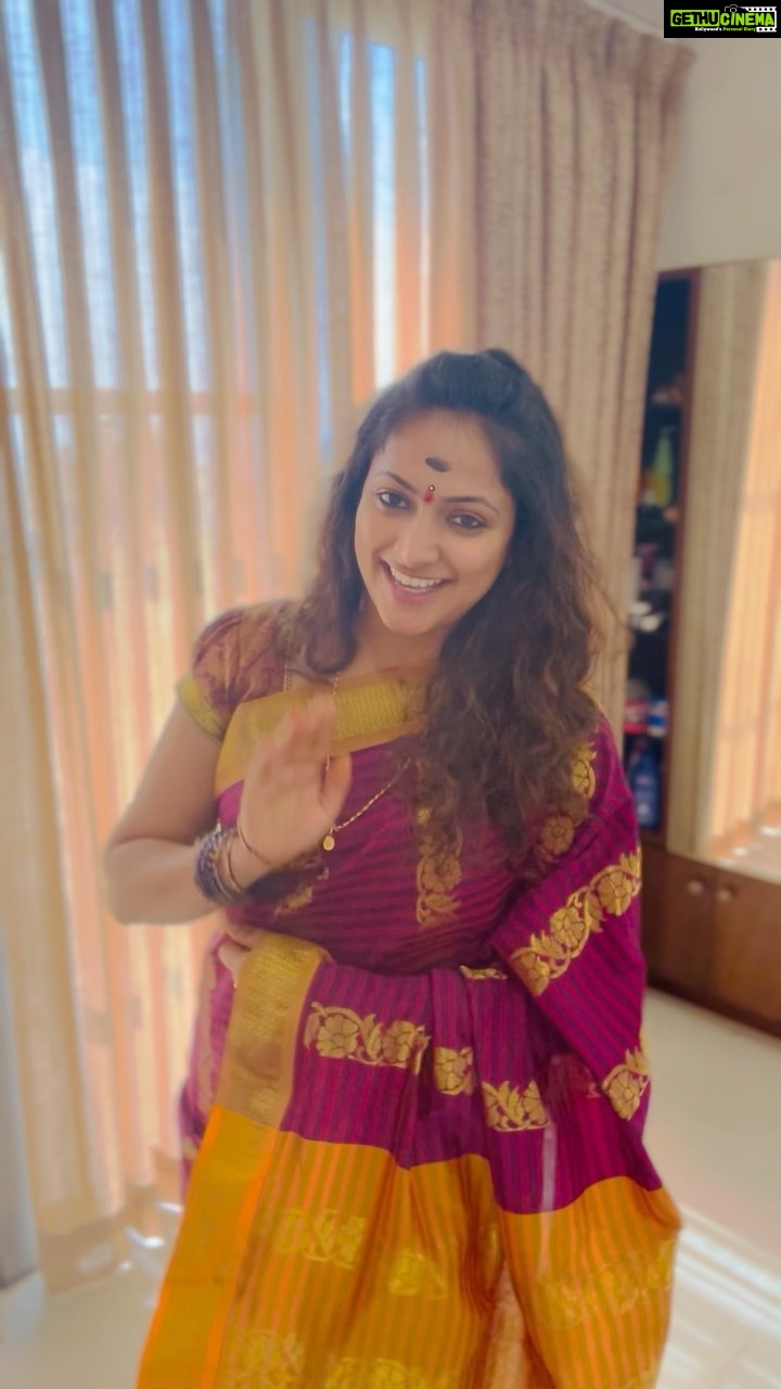 Hariprriya Instagram - Allow yourself to transform as many times as you need to be happy and free 🤩💃🏻 #wednesdaywisdom #transformation