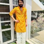 Harish Kalyan Instagram - அனைத்து வளங்களும் பெற்று நாம் அனைவரும் அற்புதமாய் வாழ இந்த சித்திரைத் திருநாள் நல்ல தொடக்கமாக அமையட்டும். இனிய தமிழ் புத்தாண்டு நல்வாழ்த்துகள். #தமிழ்புத்தாண்டு #happytamilnewyear #tamilnewyear2022