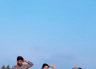 Harshika Poonacha Instagram - It was a fantastic shoot schedule in Mangalore , Had fun, Got burnt in the sun, danced, laughed and now flying back to Namma Bengaluru ♥️♥️♥️ Thankyou for the love #mangalore 💕 I always love coming here and people here are lovely 🥰 Had to do the #halamathihabibo #trend with my fun duo 🤗 #trendingreels Video credits @ashok_ada_official_