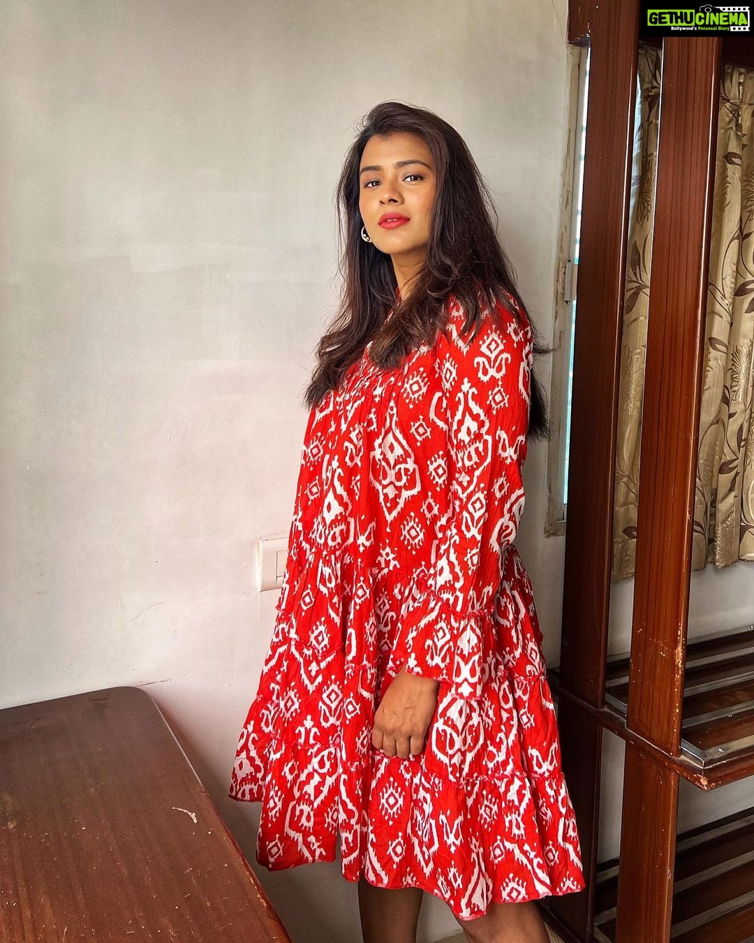 Hebah Patel Instagram - Sunday well spent!!!! 🤎🤎🤎 Eluru - The City of Helapuri