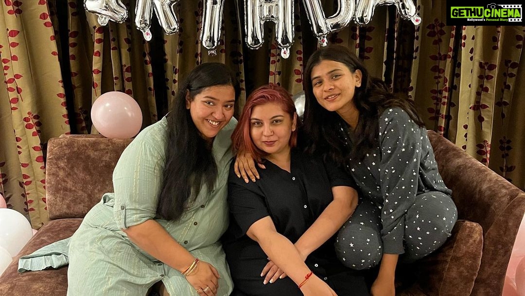 Hebah Patel Instagram - Happiest birthday to my charbie! Let’s hope your hair is the only crazy this year! To you forever being in the pink of health. Hyderabad