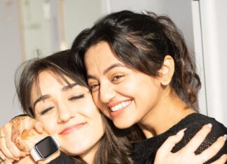 Helly Shah Instagram - Too stubborn to grow back, Oh, never getting them again, Anyway meet them These girls, who went insane While getting their FRINGES grow Backagain 😏🥲