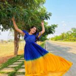 Himaja Instagram – Friends Enjoy Life .. That’s what we were here for 😍😇😀
This beautiful Outfit by @paddmaaboutique 

.
.
.
#blue #yellow #dressesonline #dresses