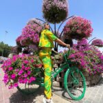 Hina Khan Instagram - My first at Miracle Garden Dubai.. My Daddy loved this place, so had to b here.. #dubaicity