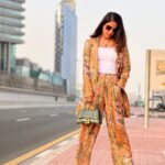Hina Khan Instagram - Cruising does the Soul good.. Sunsets, Open air, Amazing dinner and much much more.. 🧿