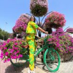 Hina Khan Instagram - My first at Miracle Garden Dubai.. My Daddy loved this place, so had to b here.. #dubaicity