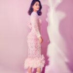 Hina Khan Instagram - Hey you, Stop stopping yourself..