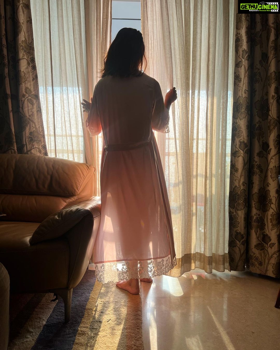 Hina Khan Instagram - That’s what I will be.. A Silhouette, Rarely seen and yet believed in.. ☀️