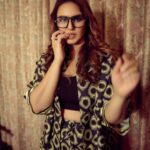 Huma Qureshi Instagram - Such a misfit in this ‘perfect’ world … #misfit #rebel #humaqureshi Styled by: @mohitrai with @harshitasamdariya @teammrstyles Outfit: @dhruvkapoor Jewels: @misho_designs Glasses: @urbanmonkeyindia Bag: @miraggiolife Makeup Artist: @ajayvrao721 Hairstylist: @susanemmanuelhairstylist Photography: @kadamajay
