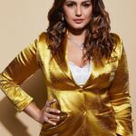 Huma Qureshi Instagram – Star Dust-ed?🌟 Or Sun Kissed ?? ☀️ 

Suit – @puneetkapoorlabel 
Jewellery- @blingsutra 
Shoes – @stellamccartney 
Makeup – @krisann.figueiredo.mua 
Hair – @rakshandairanimakeupandhair 
Styled by – @who_wore_what_when 
Photography- @khushghulati