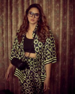Huma Qureshi Instagram - Such a misfit in this ‘perfect’ world … #misfit #rebel #humaqureshi Styled by: @mohitrai with @harshitasamdariya @teammrstyles Outfit: @dhruvkapoor Jewels: @misho_designs Glasses: @urbanmonkeyindia Bag: @miraggiolife Makeup Artist: @ajayvrao721 Hairstylist: @susanemmanuelhairstylist Photography: @kadamajay