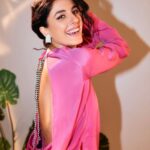 Isha Talwar Instagram - #Mirzapur3 making me blush💕🌸 @amazonprimein Photographer @leroifoto Make-up artist @eshwarlog Outfit @izsi_india Earrings @artisanhp Space @thespace.juhu #primevideopresentsindia #mirzapur3 #about lastnight 💕