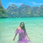 Janani Iyer Instagram - Paradise Found! 😍 @pickyourtrail @larkholidays_thailand Outfit- @thehazelavenue #mayabay #phiphiisland #vacation #thailand #beach #island #instapic #explore Phi Phi Island, Thailand