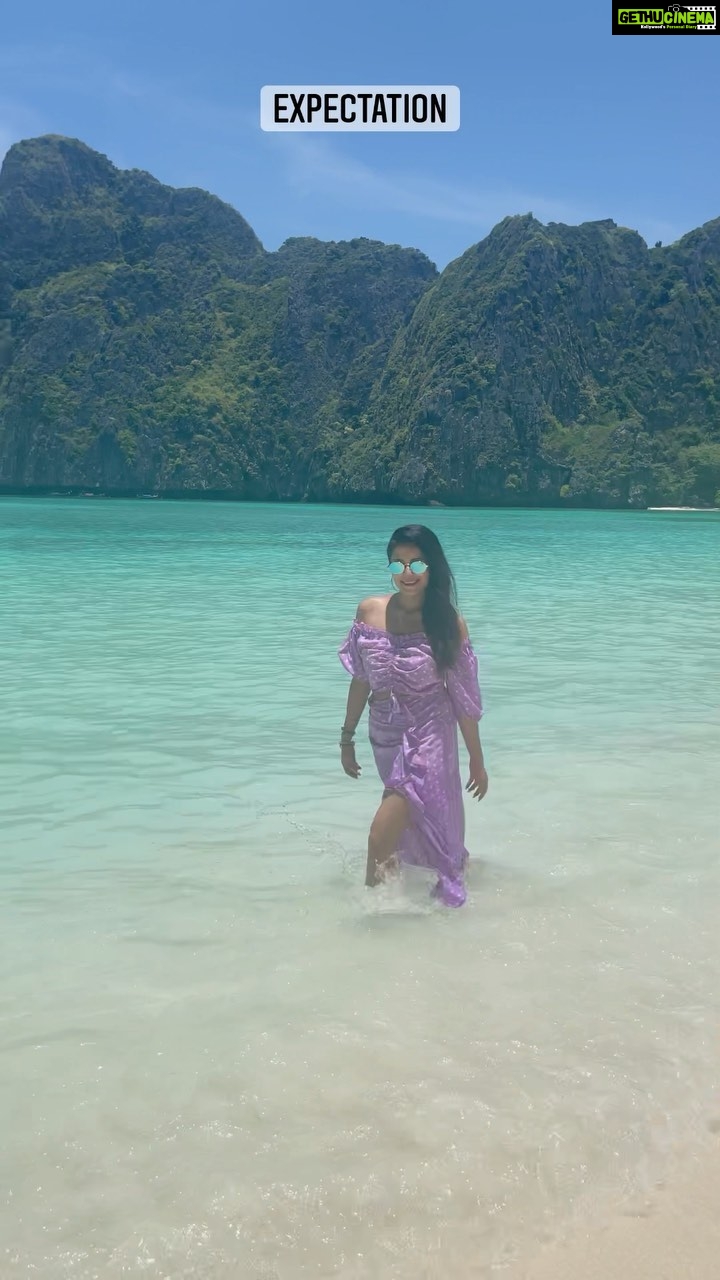 Janani Iyer Instagram - Expectations Vs Reality! π @pickyourtrail @larkholidays_thailand UnwrapTheWorld #LetsPYT #Pickyourtrail #Thailand #beyondresortkhaolak #beyondresorts #katagroupresorts #khaolak #phuketthailand #beachresorts #Amazingthailand #Explorethailand #travelthailand #Reviewthailand #adayinthailand #visitthailand #vacation #birthday #reelitfeelit #trendingreels #instagood #explorepage #jollyogymkhana #tamil #reels #fashion #explore #reelsinstagram #trending #world #reelitfeelit #funny