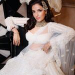 Jasmin Bhasin Instagram - Another one from the shoot!!! Jasmin Bhasin X Monga’s Bridal outfits: @mongasuk Jewellery @thejewellerytrunk_ Hair & make-up @pkblondon_official Photography @mohsinaliphotography Creative direction & styling @anishavasanicreates Venue @madhusofficial Video @boldmarketing