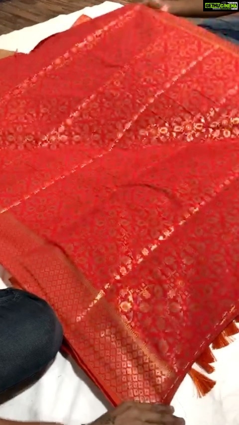 Joy Crizildaa Instagram - To place an order Kindly DM ! ❤️ Disclaimer : color may appear slightly different due to photography No exchange or return Unpacking video must for any sort of damage complaints Threads here and there, missing threads,colour smudges are not considered as damage as they are the result in hand woven sarees. #joycrizildaa #joycrizildaasarees #handloom #onlineshopping #traditionalsaree #sareelove #sareefashion #chennaisaree #indianwear #sari #fancysarees #iwearhandloom #sareelovers #sareecollections #sareeindia