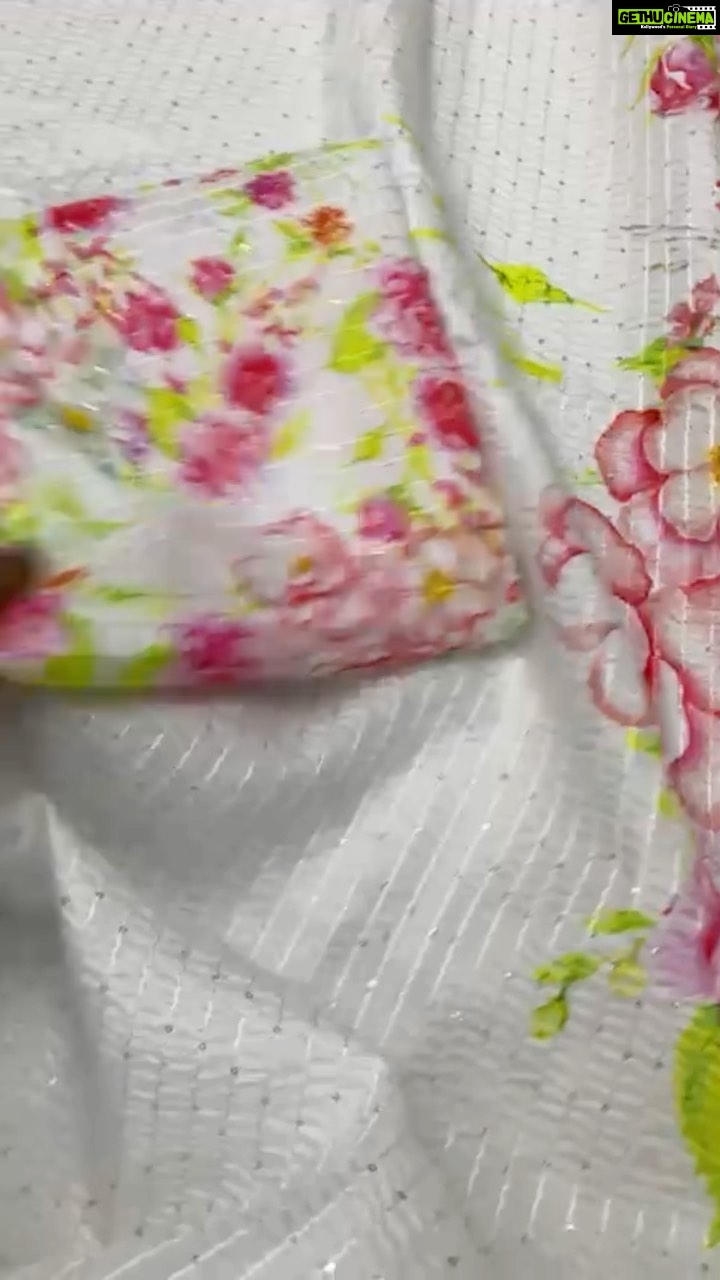Joy Crizildaa Instagram - To place an order Kindly DM ! ❤️ Disclaimer : color may appear slightly different due to photography No exchange or return Unpacking video must for any sort of damage complaints Threads here and there, missing threads,colour smudges are not considered as damage as they are the result in hand woven sarees. #joycrizildaa #joycrizildaasarees #handloom #onlineshopping #traditionalsaree #sareelove #sareefashion #chennaisaree #indianwear #sari #fancysarees #iwearhandloom #sareelovers #sareecollections #sareeindia