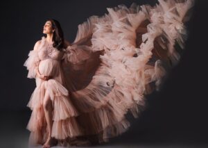 Kajal Aggarwal Instagram - Let’s face it, preparing for motherhood can be beautiful, but messy. One moment you feel like you have everything under control, while the next moment, you’re so drained, you wonder how you’re going to manage making it to bedtime! And within these days, weeks, and months of loving our children and our partners, sometimes we forget that this accumulation of emotions (joy, sadness, anxiety, heartbreak) are what piece together our unique stories and make them ours!  @mommyshotsbyamrita x @neeraja.kona x @maisonavaofficial 💕
