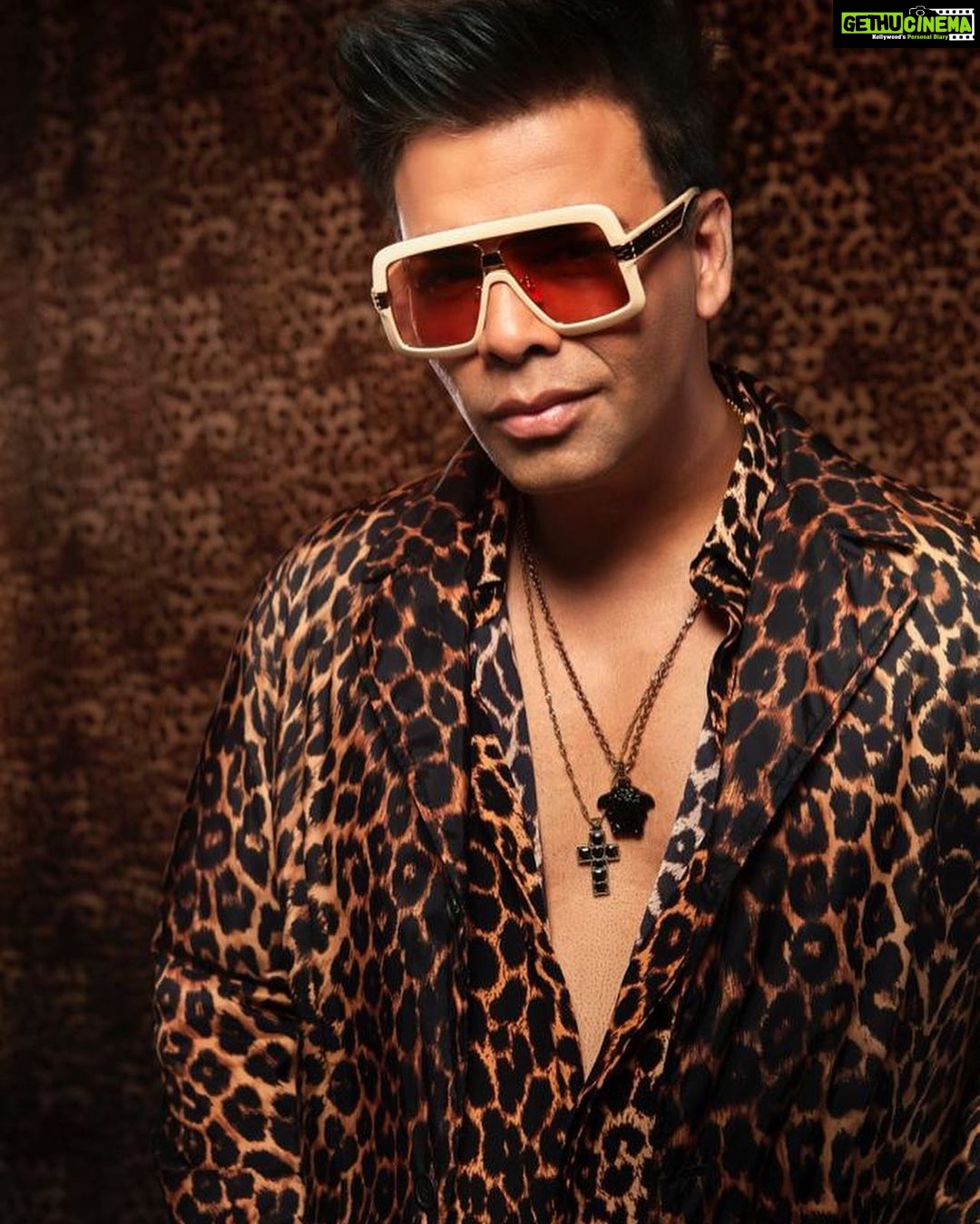 Karan Johar Instagram - On the prowl! Nocturnal like an owl! Hair @rajeev_gogoi makeup @paresh_kalgutkar styled by @ekalakhani in @ysl managed by @len5bm @dcatalent #hunarbaaz 📷 @maajidkhan88