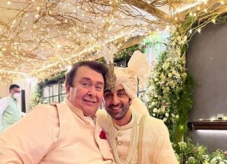 Kareena Kapoor Instagram - Papa and Brother♥️Pure Happiness♥️