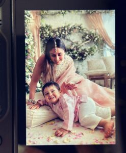 Kareena Kapoor Instagram - FRAMED♥️My Heart♥️My Beta♥️
#Jeh♥️