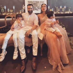 Kareena Kapoor Instagram - This is what trying to get a family picture looks like…

Saifu please smile for the picture…
Tim take your finger out of your nose ya…
Jeh baba look here…
Me: Arrey koi photo lo yar…
Click… ♥️
And this is what I got best guys ♥️
#TheMen of my life #MyWorld ♥️

Bhai Ki Shaadi ♥️