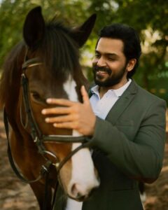 Karthi Instagram - I have forever been fascinated by horses. While I learnt horse riding for #Kaashmora, I lived all that I dreamt of, during the filming of #PonniyinSelvan, as I was on horseback almost throughout the film. Can’t describe the exhilaration when you connect with the horse and it breathes and pulsates with you!