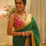Keerthi shanthanu Instagram – 💫💖🌿
A saree never tells u to fit in,it makes u stand out !
Mix matched✨
Beautiful blouse from @weaveinindia 💖
Jewellery : @jcsjewelcreations ✨