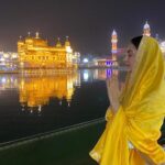 Kiara Advani Instagram – Gratitude 🙏🏼✨ Golden Temple Amritsar Punjab India