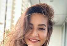 Kriti Kharbanda Instagram - When you’re happy and you know it, smile for you. 🌸💚 . . . . #whatmondayblues #goodvibesonly #happy #grateful #thankful