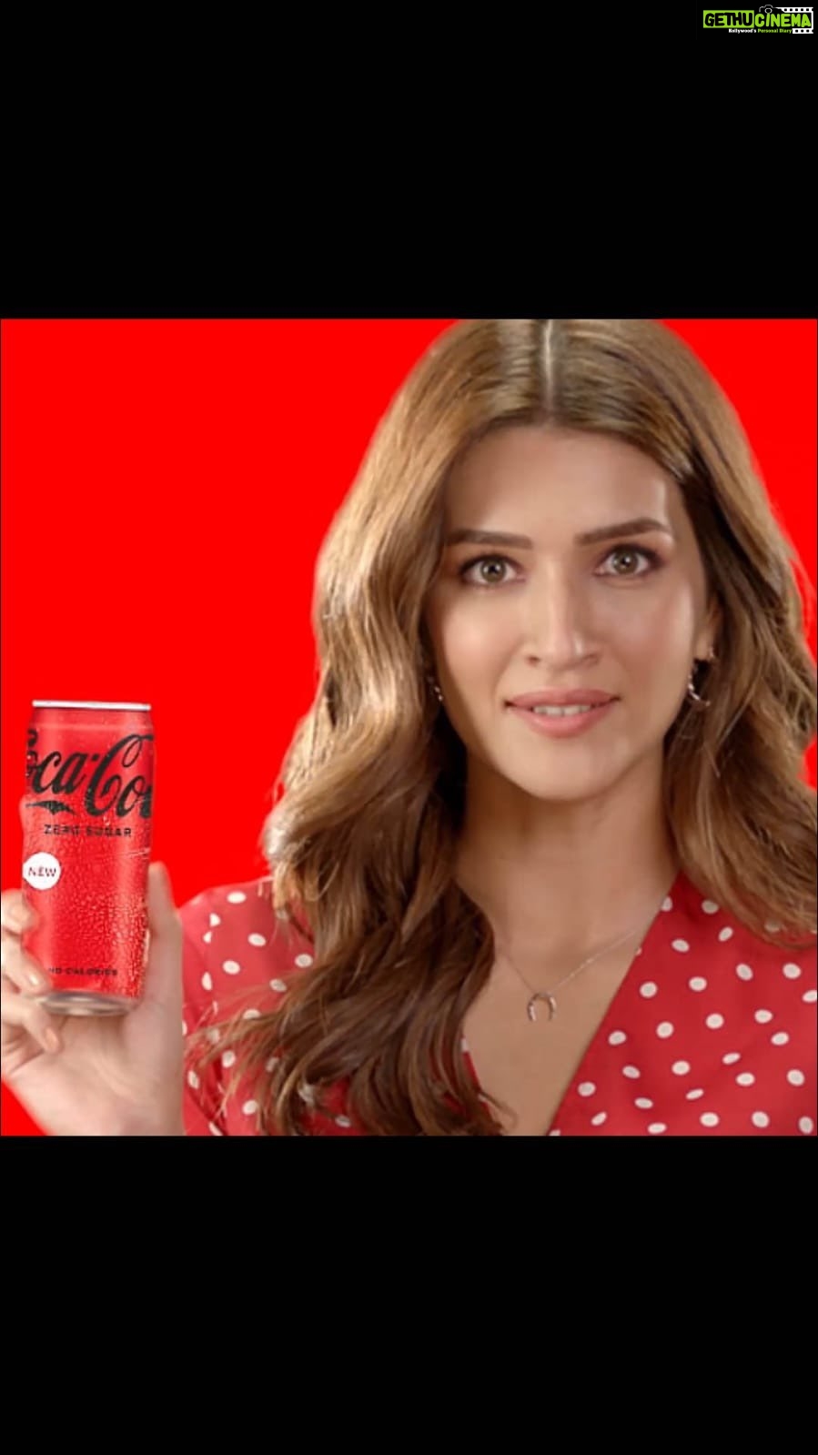 Kriti Sanon Instagram - Did you know you could win by doing as little as nodding your head? ππ Thatβs right! π₯€π₯€ Presenting the #BestCokeEver Nod Challenge. All you have to do is: π Try the new Coca-Cola Zero Sugar π So, what did you think? Is it the best Coke ever? π€ Record your reaction and tell us using only a nod π Post it using #BestCokeEver π Follow and tag @cocacola_india