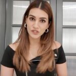 Kriti Sanon Instagram - Say NO to Harmful Chemicals, Say NO to Slow Working Products, Say NO to Overpriced Products. #NoBolkeTohDekh Take the #NoBolkeTohDekh challenge! Follow @Naturali.in to know more and get a chance to win exciting prizes. #NoBolkeTohDekh #TryNaturali