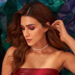 Kriti Sanon Instagram - 🍷 🍷 Outfit @ohpolly @aak.ch Styled by @sukritigrover HMU @kavyesharmaofficial @hairbytabassum 📸 @tejasnerurkarr