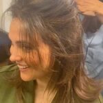 Lara Dutta Instagram - New highlights! Cause the summer calls for some copper & gold!! Thank god for @clarabellesaldanha cause if I had my way, I’d be walking out a red head!! 😛. #haircolour #hairstylist #highlights #summer #newcut #lovemyhairdresser