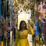 Leesha Instagram - Happy week end my lovlies 💛 💛💛 #habibi #reels #instareels #viralvideo#viralreels #fyp #foryou #leesha #leeshaeclairs #dubai #nightlife #happyme #instareel Costume : @annamstudio 👘🌟 Thank u Pradeep for this Vibrant out fit 🥰🙏 Burj Khalifa, Dubai