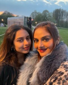 Madhoo Instagram - @keiashahh love you 💜💜💜💜💜 Primrose Hill