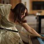 Madhuri Dixit Instagram - Dil ne kaha dekhe jo jalwe husn yaar ke, Laya hai kaun unko falak se utar ke ❤️ #WednesdayVibe #Mood #Snooker Santacruz West