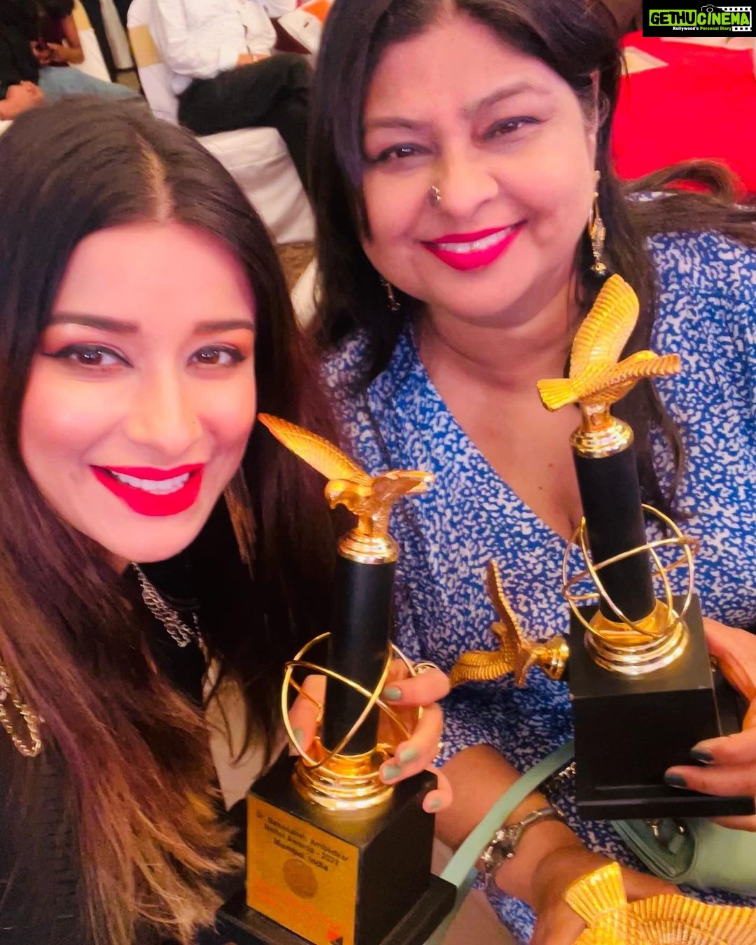 Madhuurima Instagram - Thank you International Human Rights council . Dr Babasaheb Ambedkar Nobel Awards For this honour. 🤗. Congratulations @niveditabasu For the contribution to the society