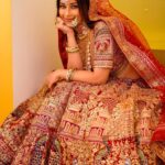 Madhuurima Instagram - ♥️♥️♥️ @nyra_banerjee . . 👗:- @kamalbhaisareesangam 💍:- @sonisapphire 📸:- @abhay_r_kirti . . #makeup #ootd #nehaadhvikmahajan #makeupbyme💄 #nammakeovers #bride #to #be #bridal #look #bridalmakeupartist #destinationweddingmakeupartist #weddingmakeup #hair #hairstyling #nammakeovers #bollywood #television #makeupartist #mumbai #traveller #all #over #the #globe #bridesmaids #goals