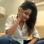 Mahima Nambiar Instagram - Just Simply me !! Blurry!! Messy!! Imperfect #simple #simplyyou #smile #smilebestmakeup #feelfresh #youarebeautiful #shinebright #selfie #selflove
